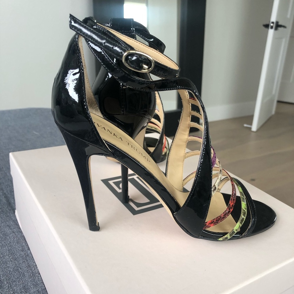 Ivanka Trump Heels - Picture 4 of 4